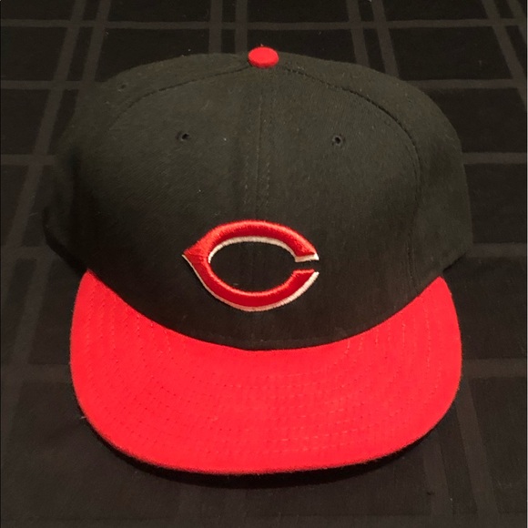 Cincinnati Reds Hat New Era Size 8 Major League Baseball - Picture 1 of 2